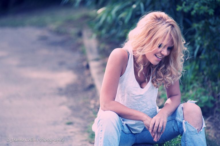 Singer Photographer Canterbury - Beautiful & Talented Kelli Cullen