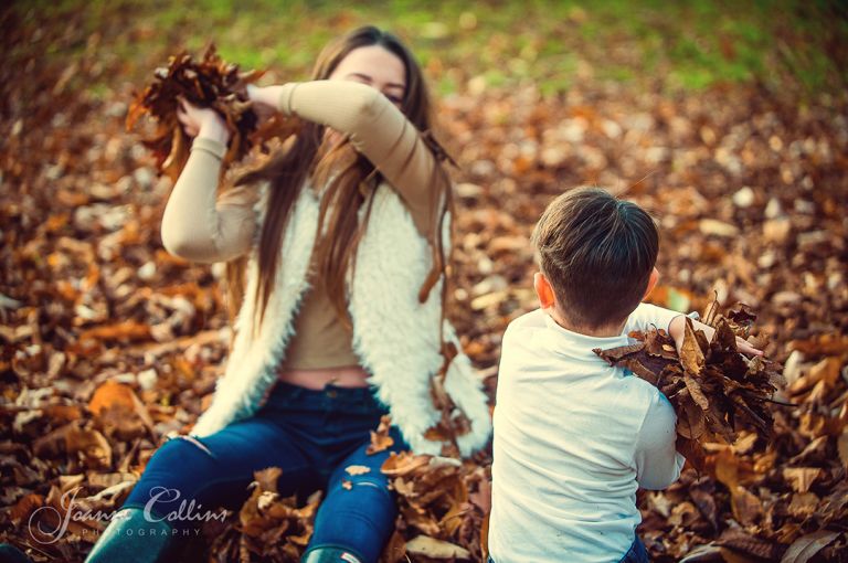 Family Onlocation Photographer Mote Park Maidstone throwing leaves