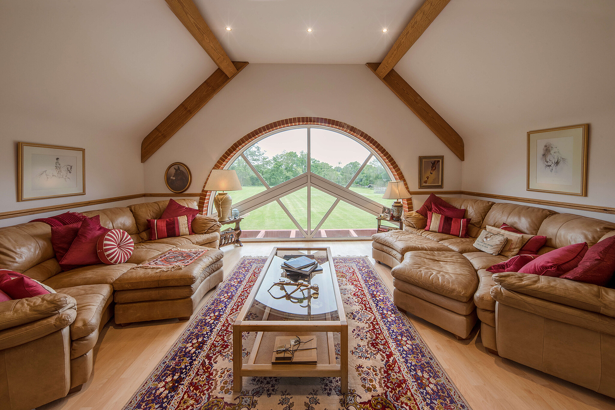 Property photographer Surrey stables home 6 bedroom